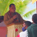 Samaun Dahlan/Calon Bupati Fakfak, saat pertemuan di Kampung Wambar kemarin, foto : rustam rettob/mataradarindonesia.com