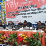 RAPAT PLENO TERBUKA REKAPITULASI DUKUNGAN BAKAL CALON BUPATI DAN WAKIL BUPATI FAKFAK JALUR PERSEORANGAN TAHUN 2020 DI KPU KABUPATEN FAKFAK, 20-21 JULI 2020, Foto : rustam rettob/mataradarindonesia.com