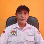 Ketua KPU Kabupaten Fakfak, Dihuru Dekry Radjaloa, foto ; rustam rettob/mataradarindonesia.com