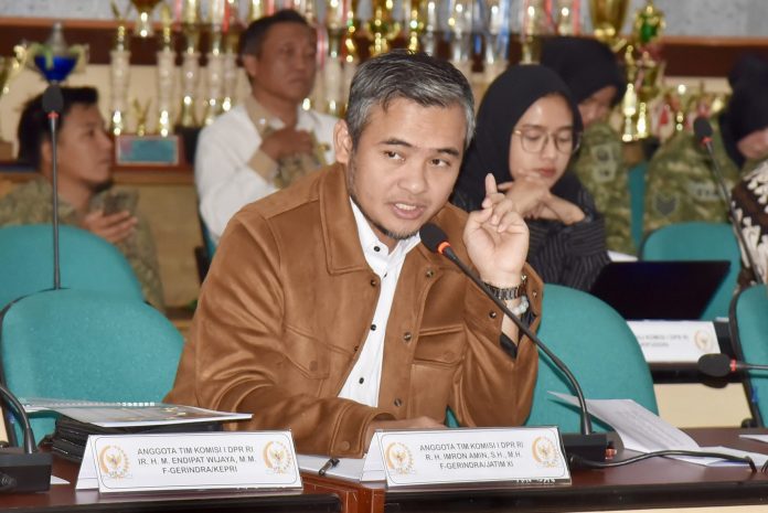 Imron Amin, Komisi I DPR RI
