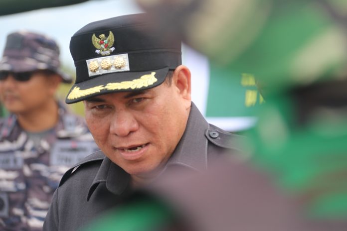 Bupati Fakfak. Samaun Dahlan diketahui keseharainya juga sebagai Ketua DPD Golkar Papua Barat, foto ; rustam rettob/mataradarindonesia.com