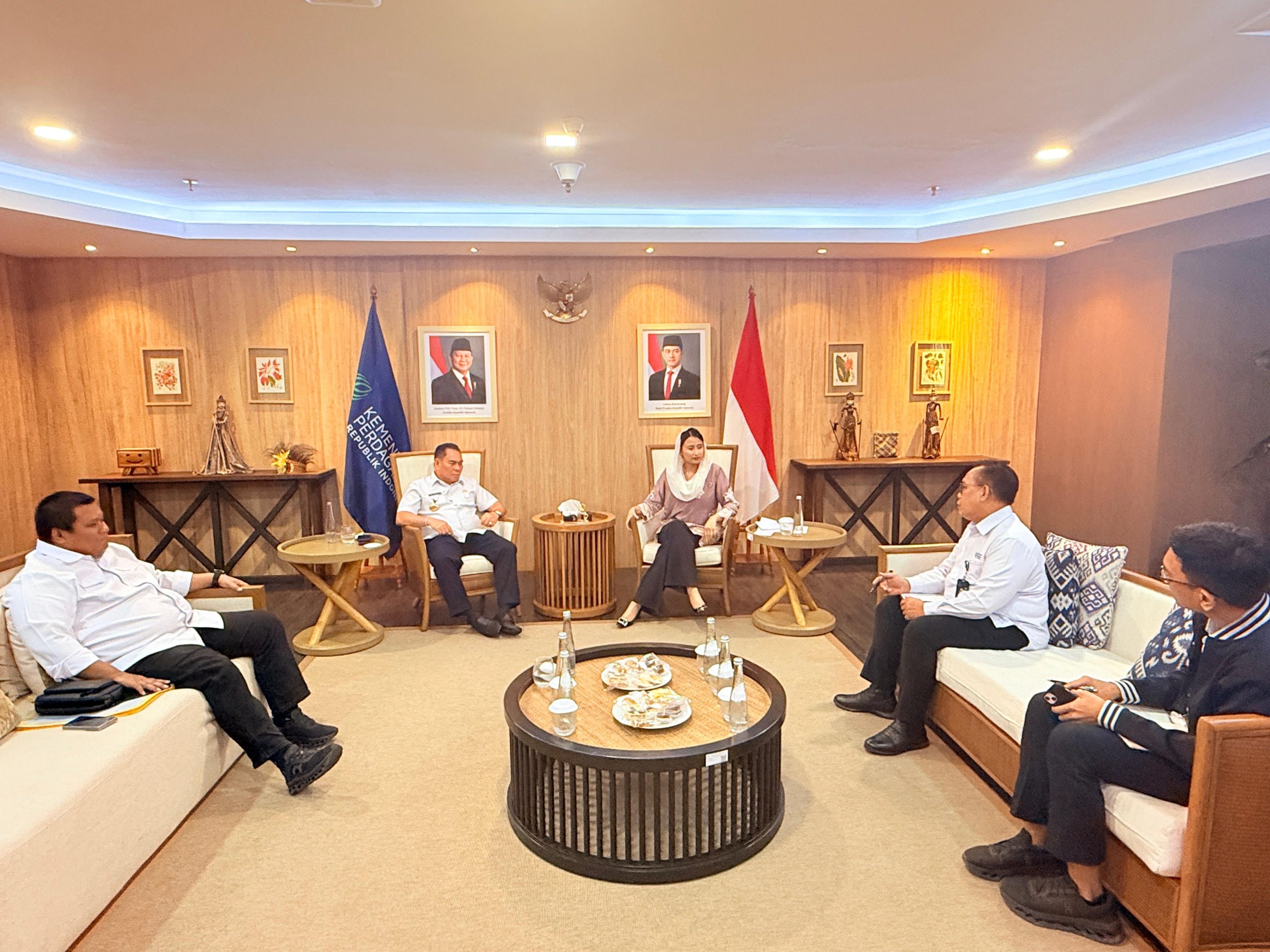 Suasana Pertemuan antara Wakil Menteri Perdagangan RI. dan Bupati Fakfak di Kantor Kementerian Perdagangan RI. di Jakarta, 6 April 2026, foto : Dok. mataradarindonesia.com